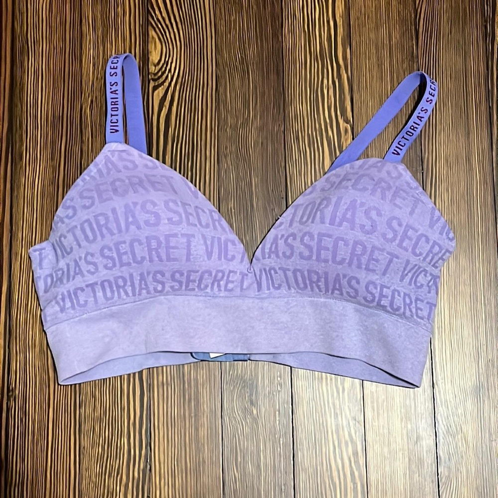 Victoria’s Secret Sports Bra size: large